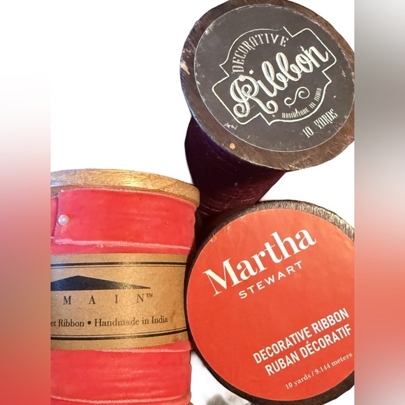 Martha Stewart + Other Brands Pre-Loved Wood Spools Velvet & Glitter Ribbons - Picture 9 of 10